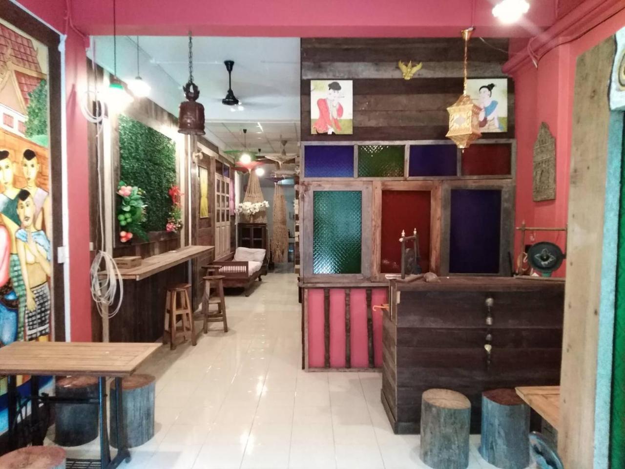 @Lanna House (Adults Only) Hostel Chiang Mai Buitenkant foto