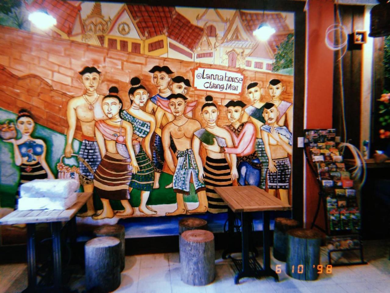 @Lanna House (Adults Only) Hostel Chiang Mai Buitenkant foto