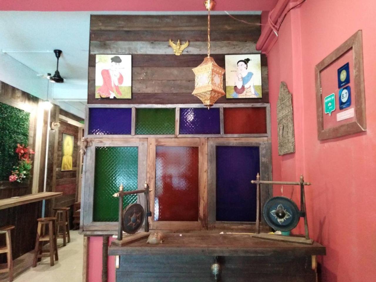 @Lanna House (Adults Only) Hostel Chiang Mai Buitenkant foto