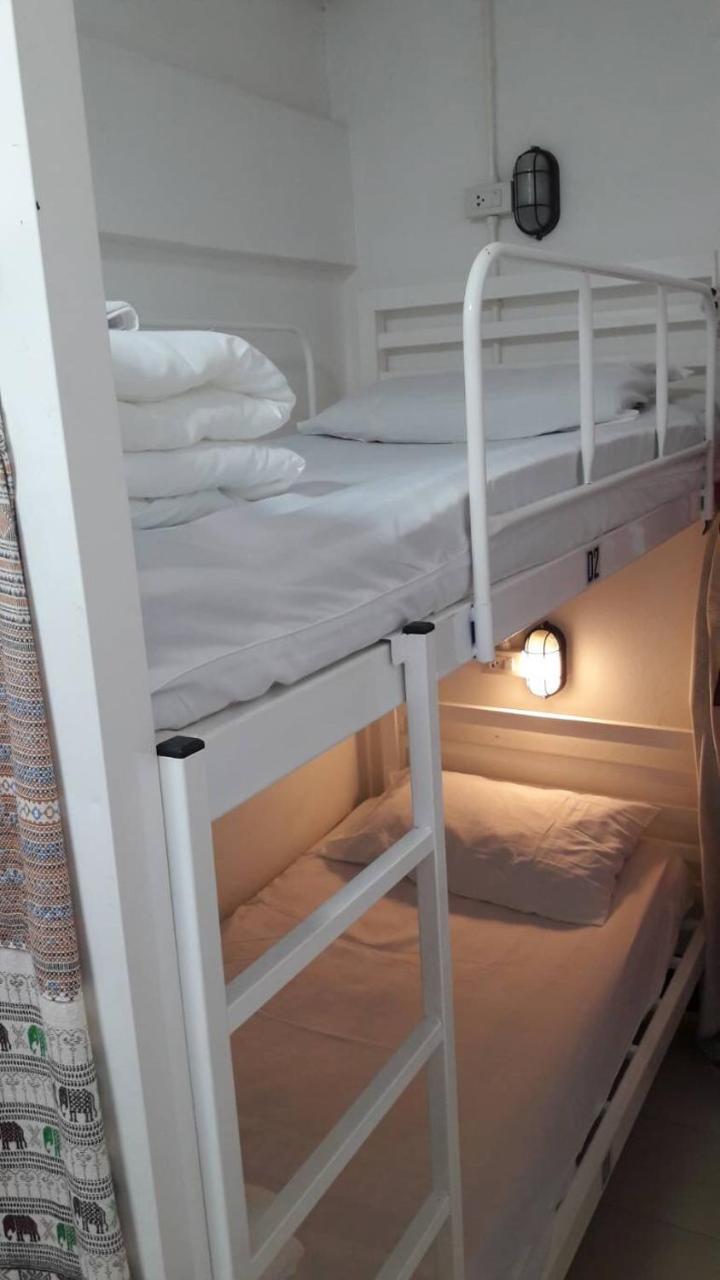 @Lanna House (Adults Only) Hostel Chiang Mai Buitenkant foto